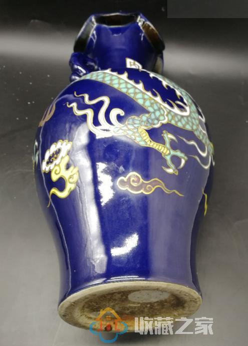 实物赏析：元代官窑瓷——蓝地戗金五色花云龙纹花口瓶